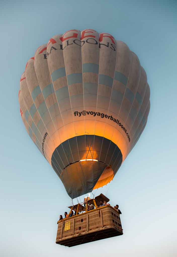 Hot air balloon - how to spend your Valentine's Day 